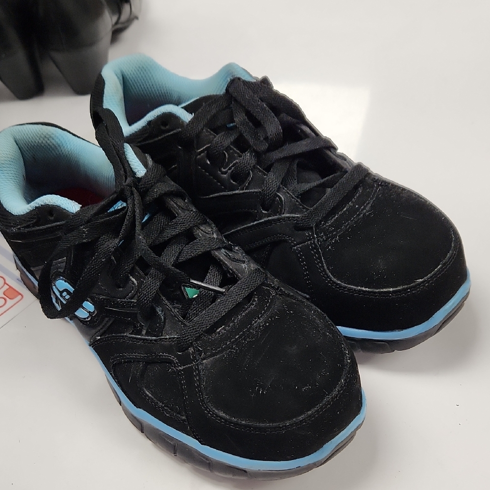 Sketchers Black and Blue Alloy Steel Toe Shoes Size 9 (D1)